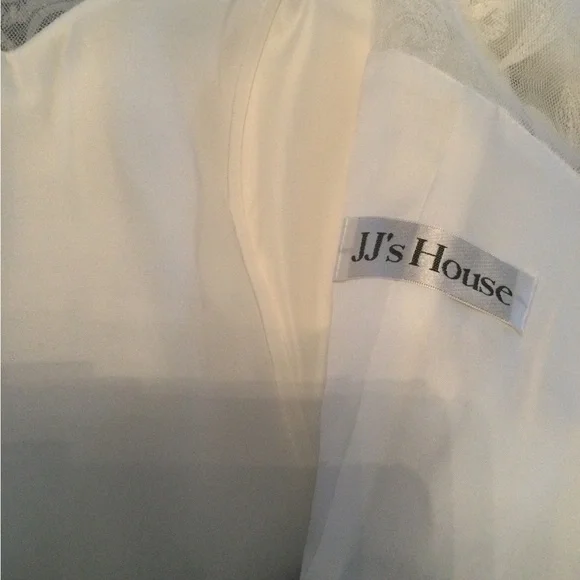 JJs House Black and White Gown with Bateau Neckline - Picture 11 of 14